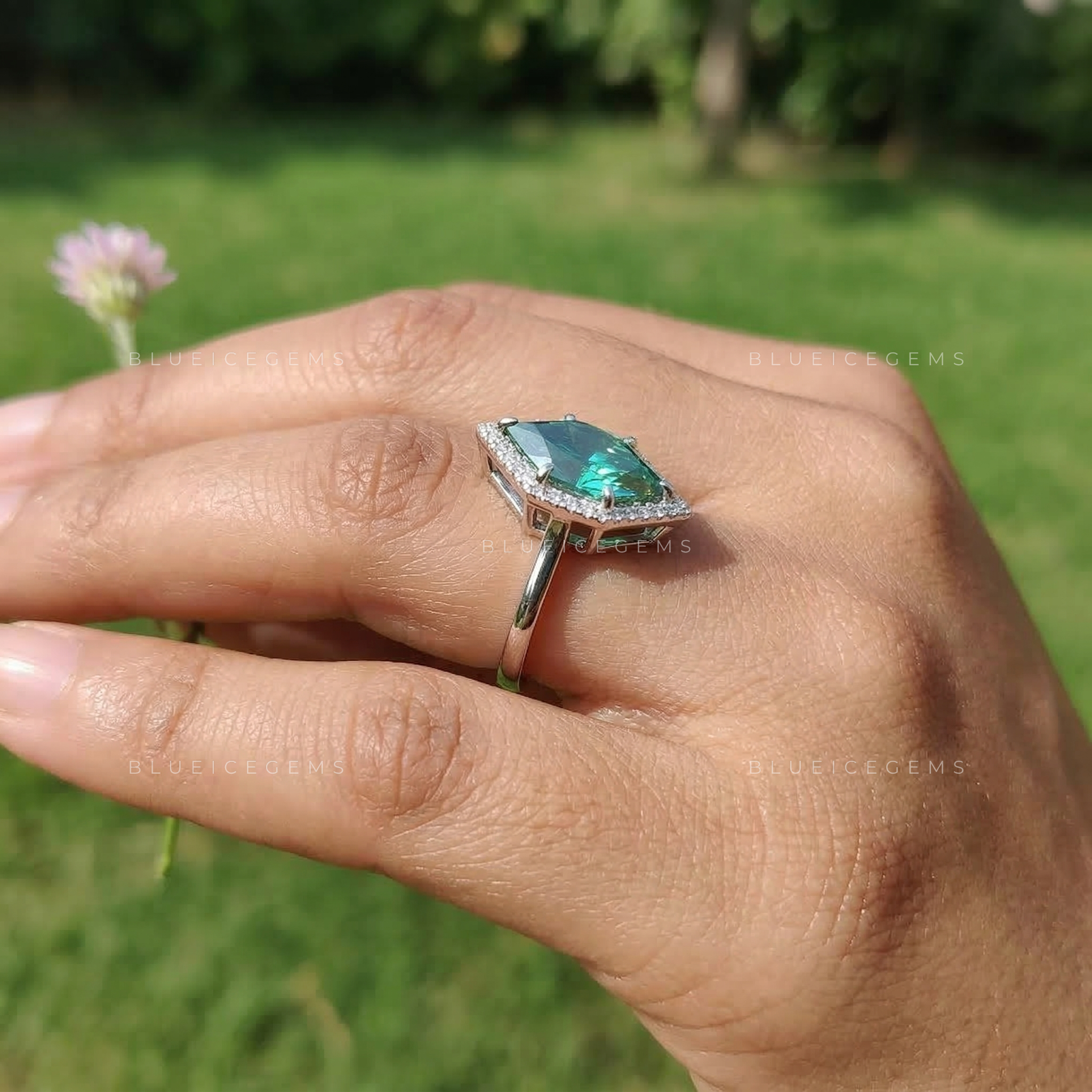 Enchanted Verdant Dutch Marquise Pavé Ring
