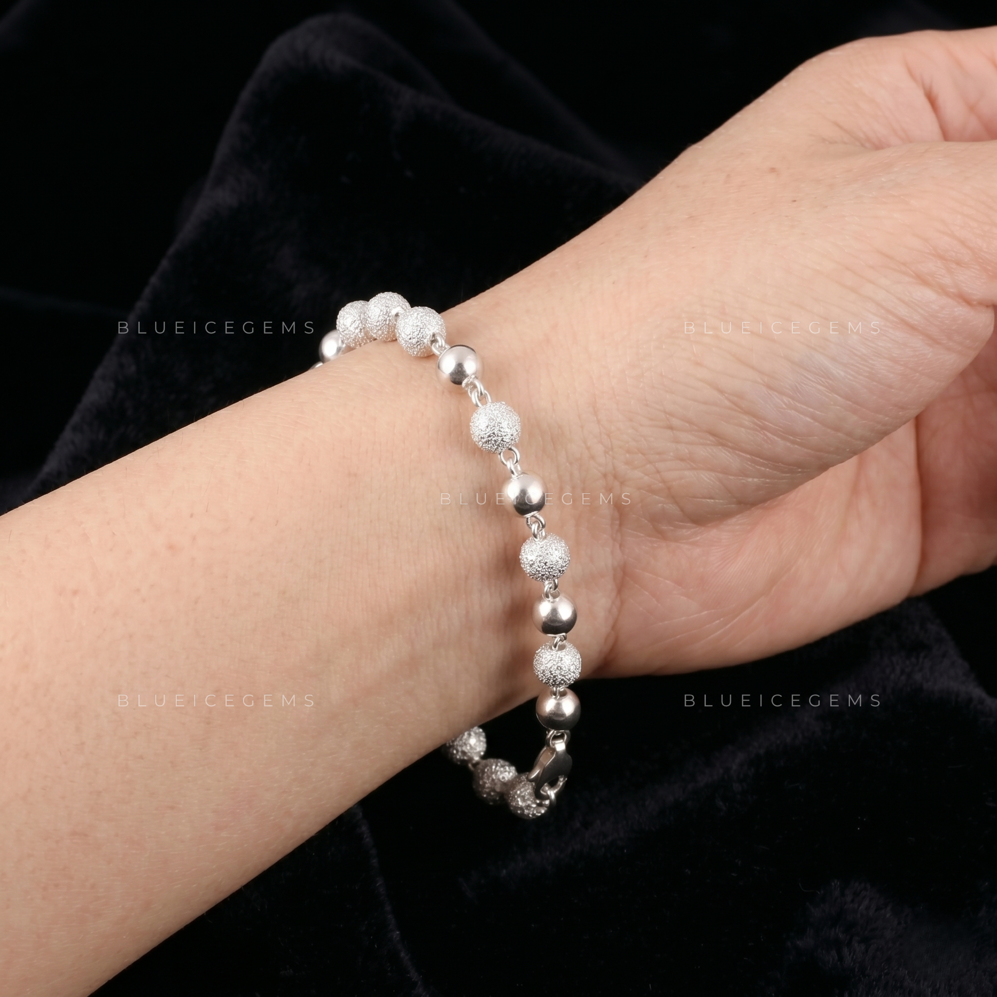 Spherical Brilliance Iced Bead High-Luster Statement Link