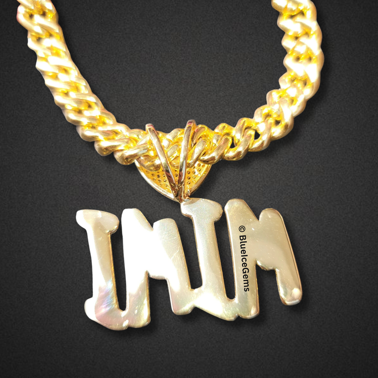 Custom "GRAFFITI" Nameplate with Heart Necklace