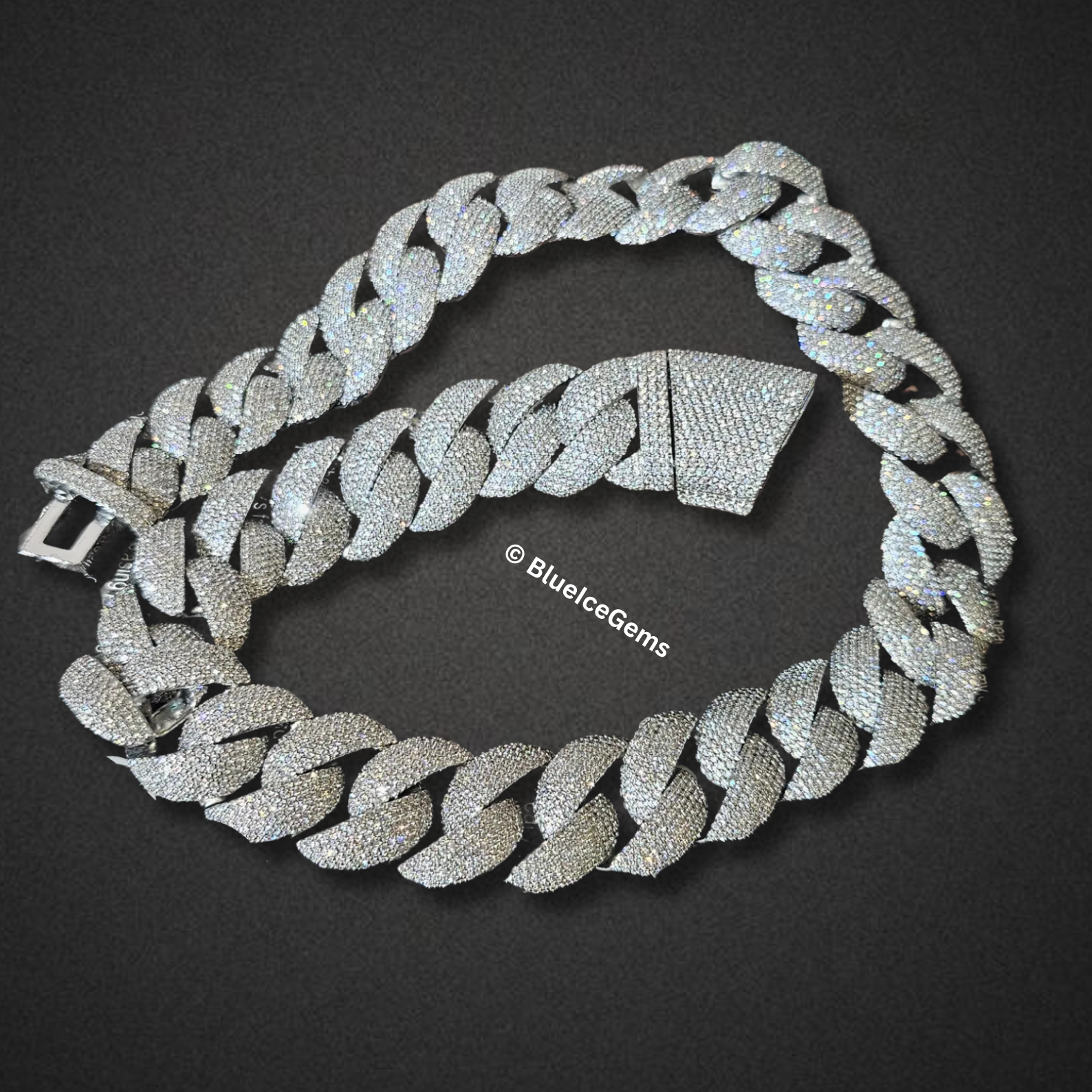 The "Icy Precision" Diamond Cuban Chain