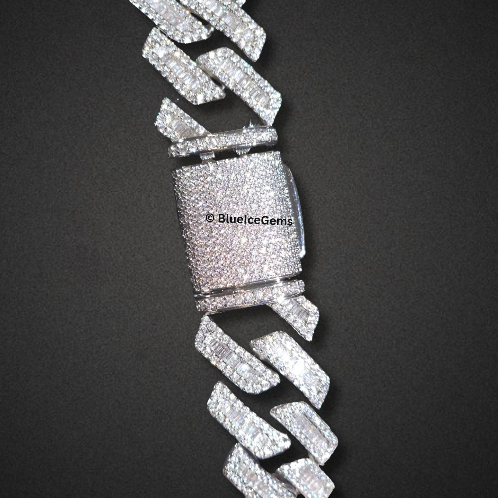 The "Masterpiece" Diamond Cuban Chain