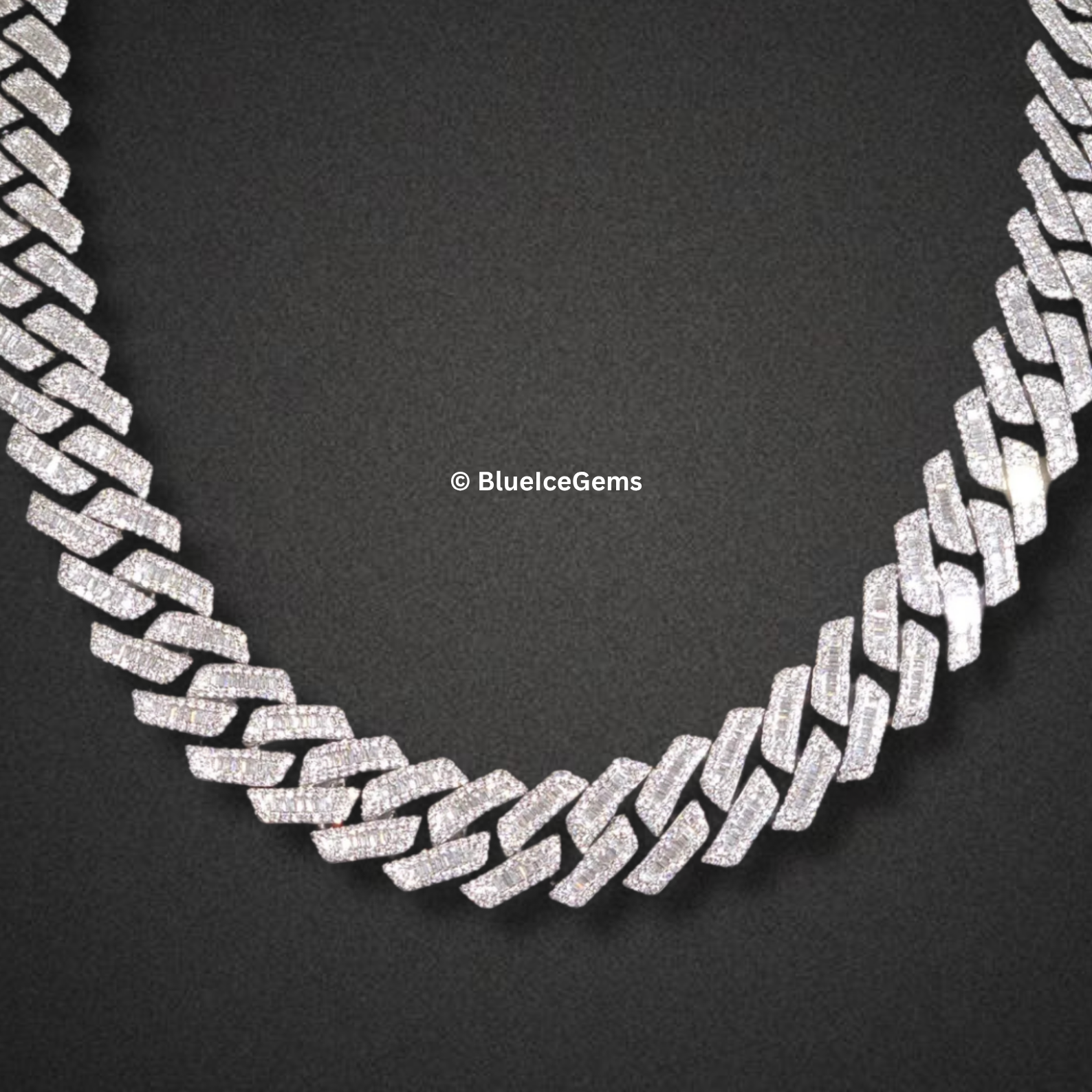 The "Masterpiece" Diamond Cuban Chain