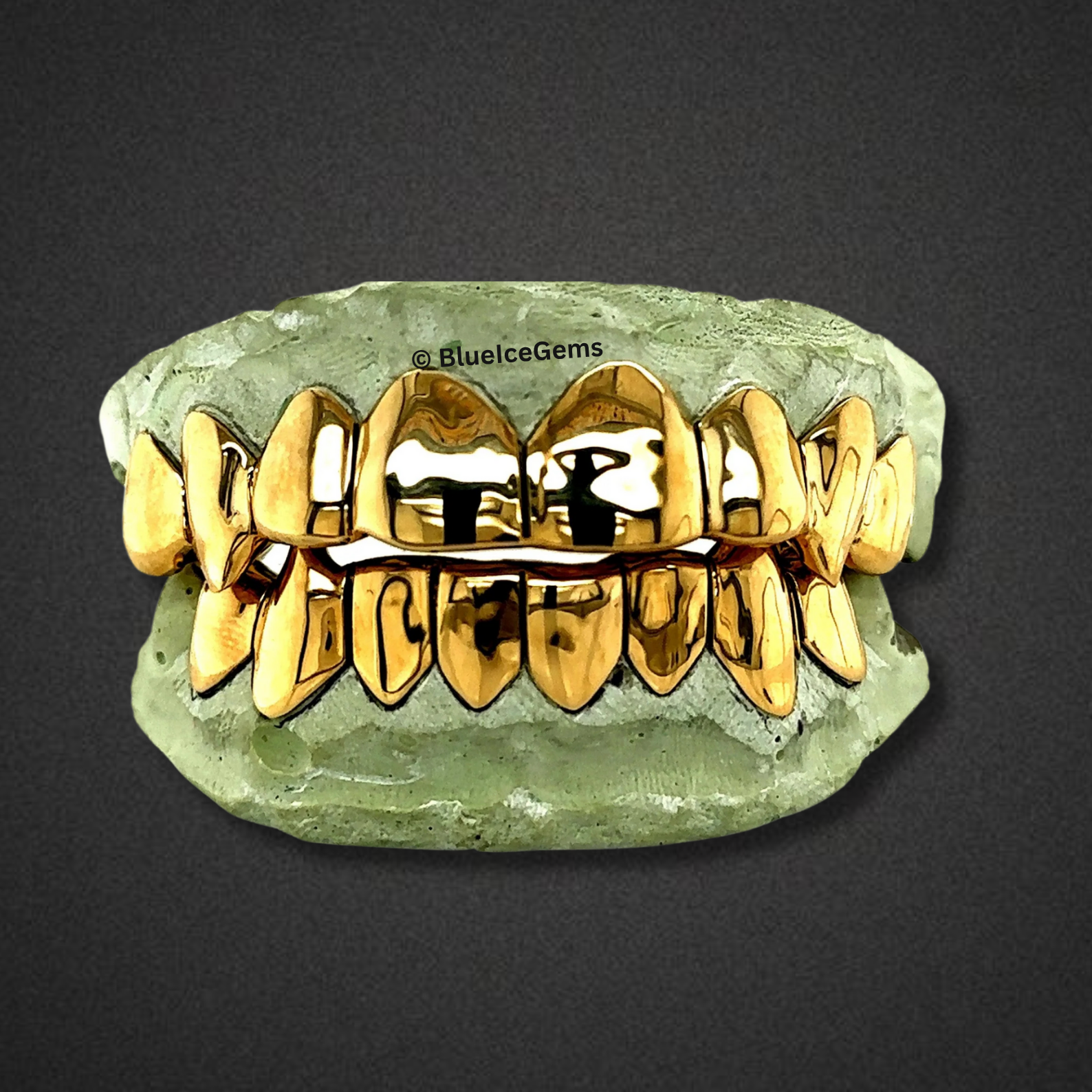Golden Vandal Gap-Bar Full Set Grillz