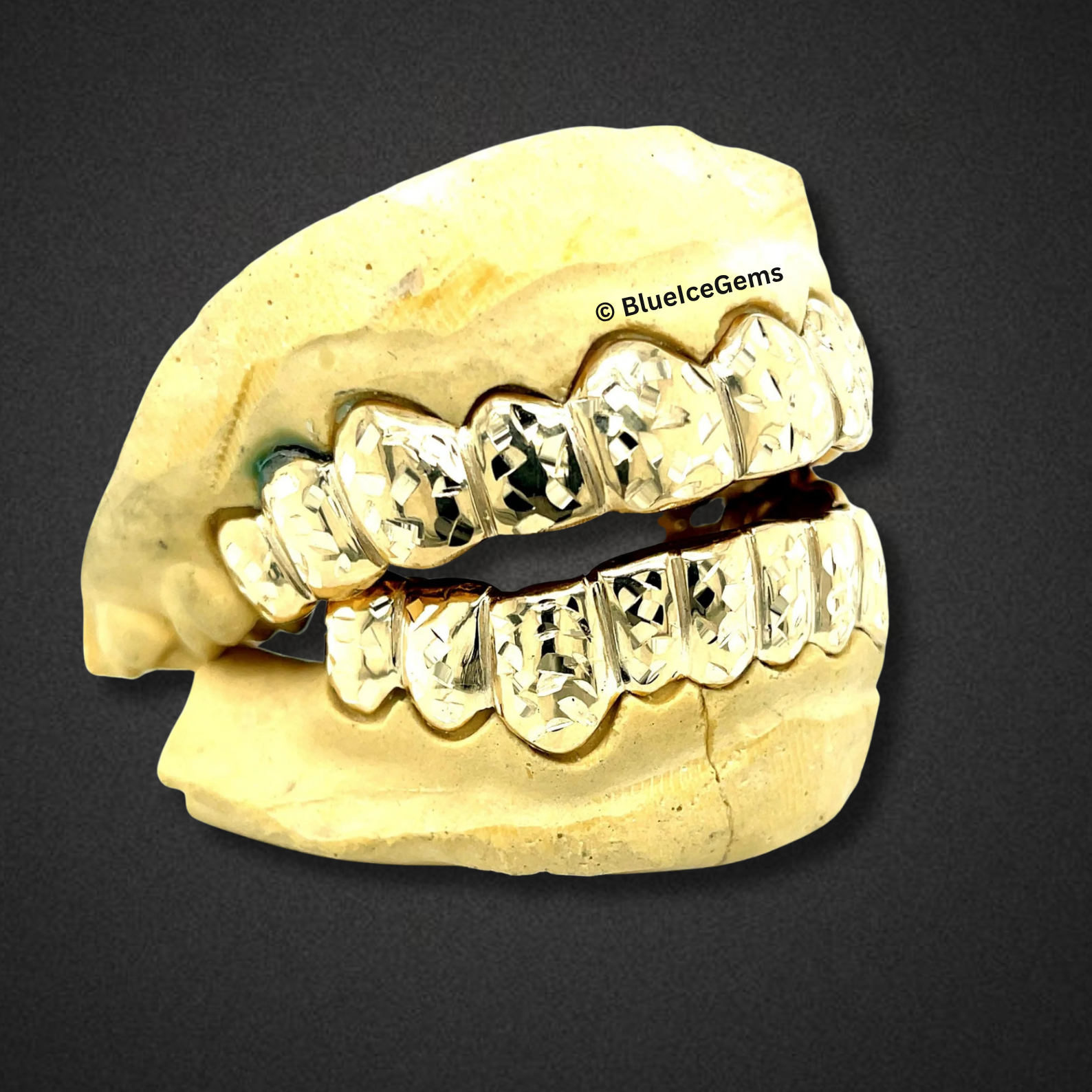 Gold Diamond-Cut Classic Grillz