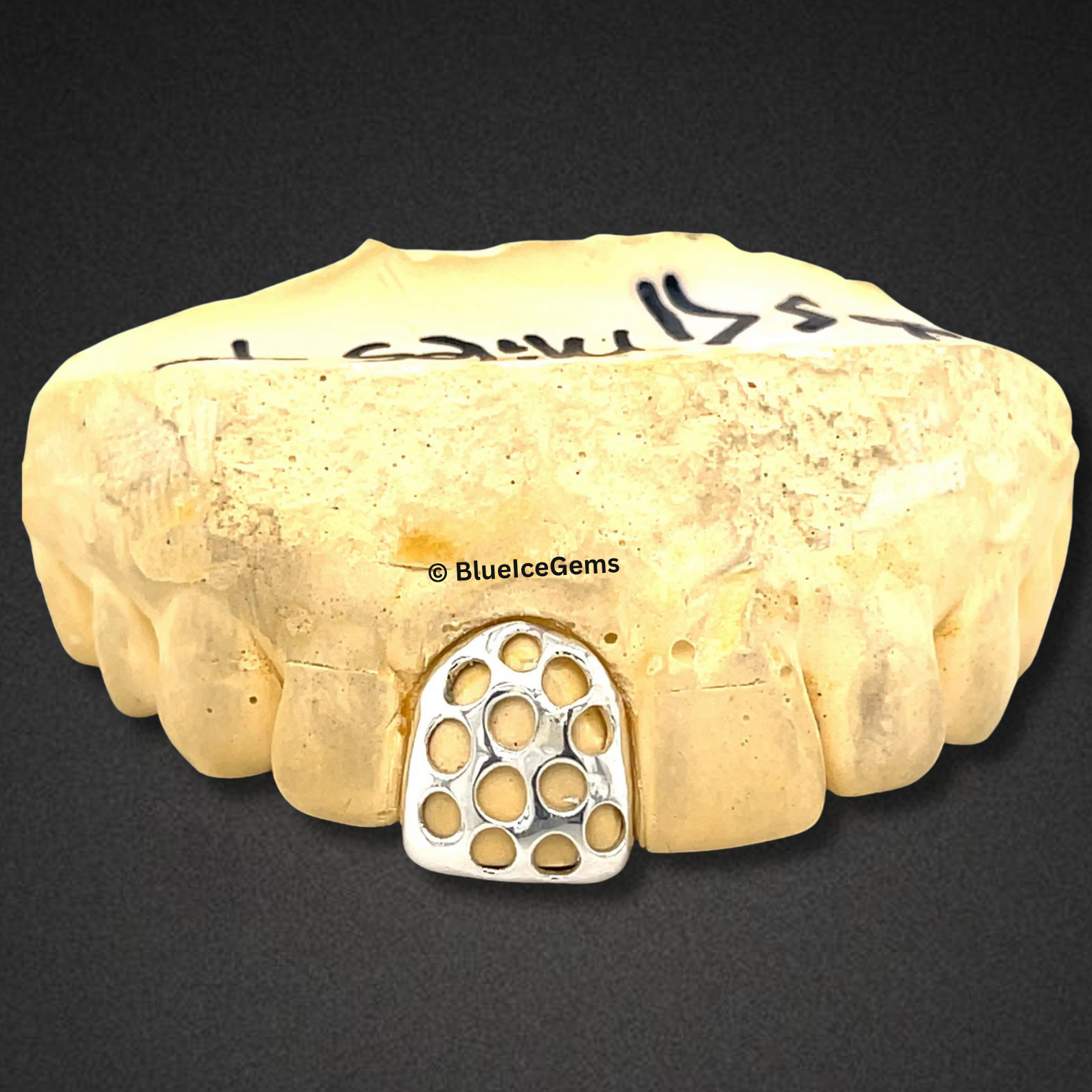 The "Icy Textured Window" Grillz