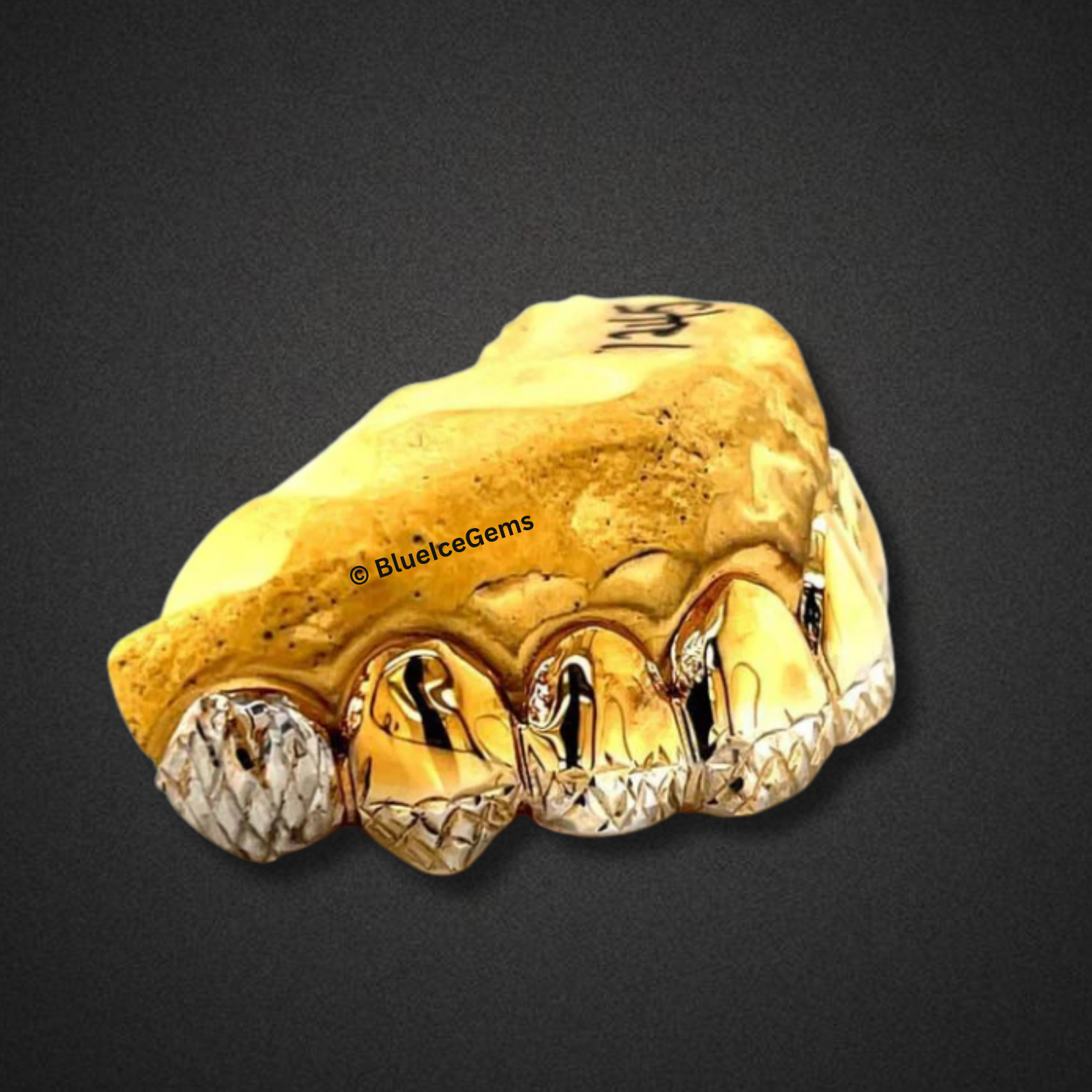 Diamond Cut Gold Fangs Grillz