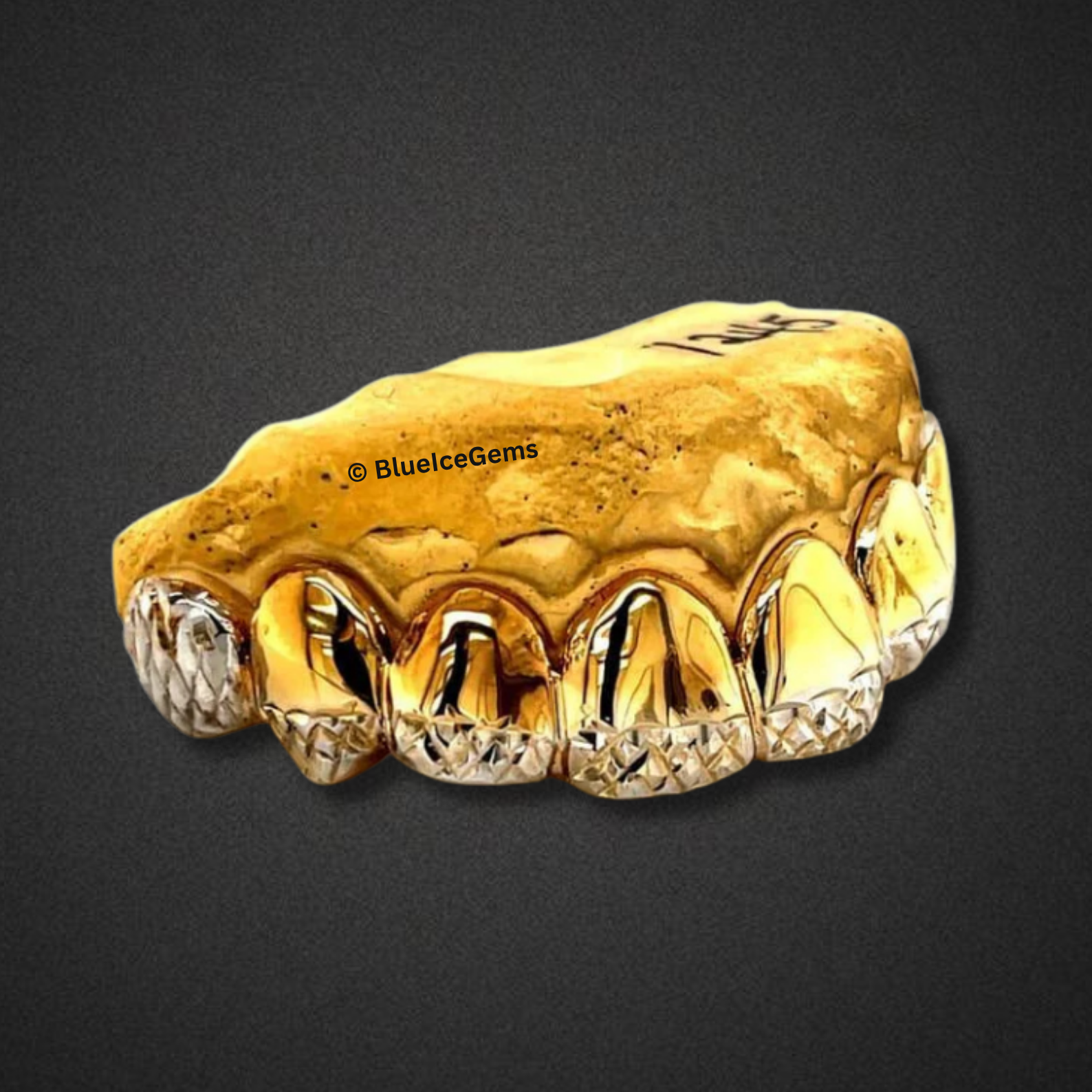 Diamond Cut Gold Fangs Grillz