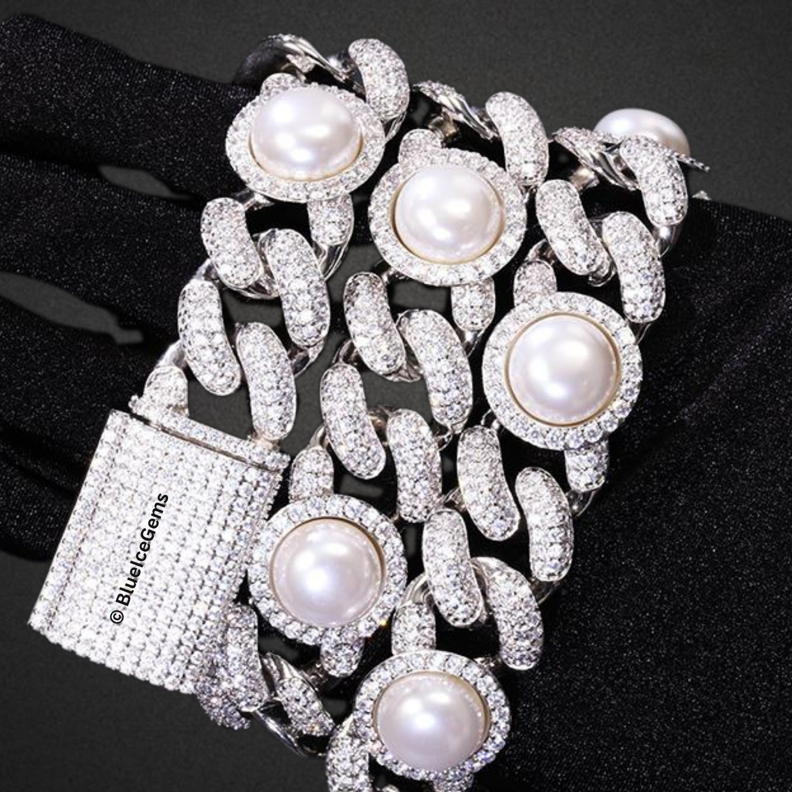 The "Ocean's Opulence" Diamond & Pearl Cuban Chain