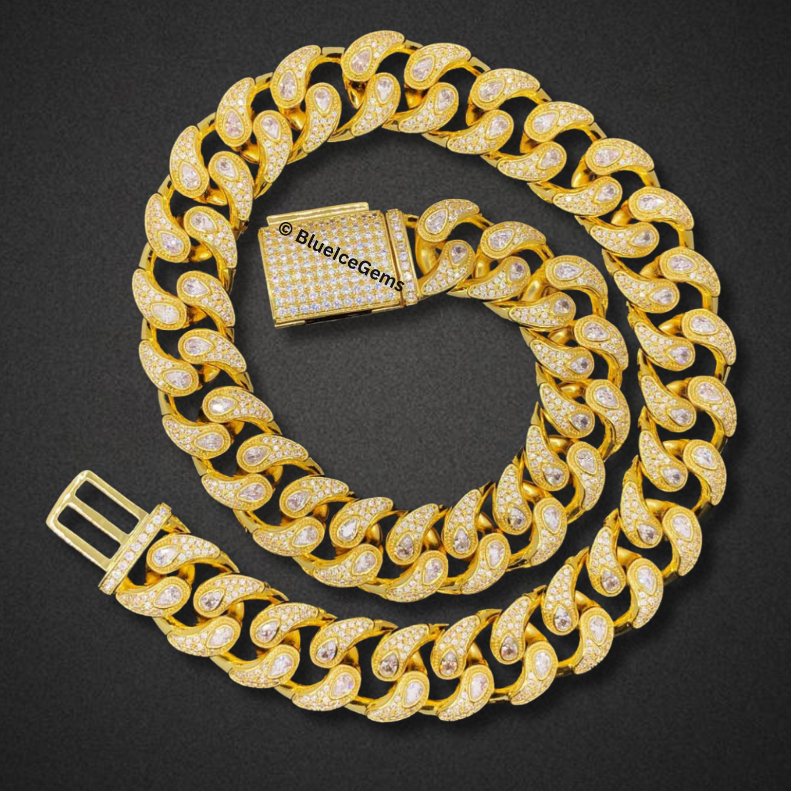The "Grandeur Glow" Diamond Cuban Chain