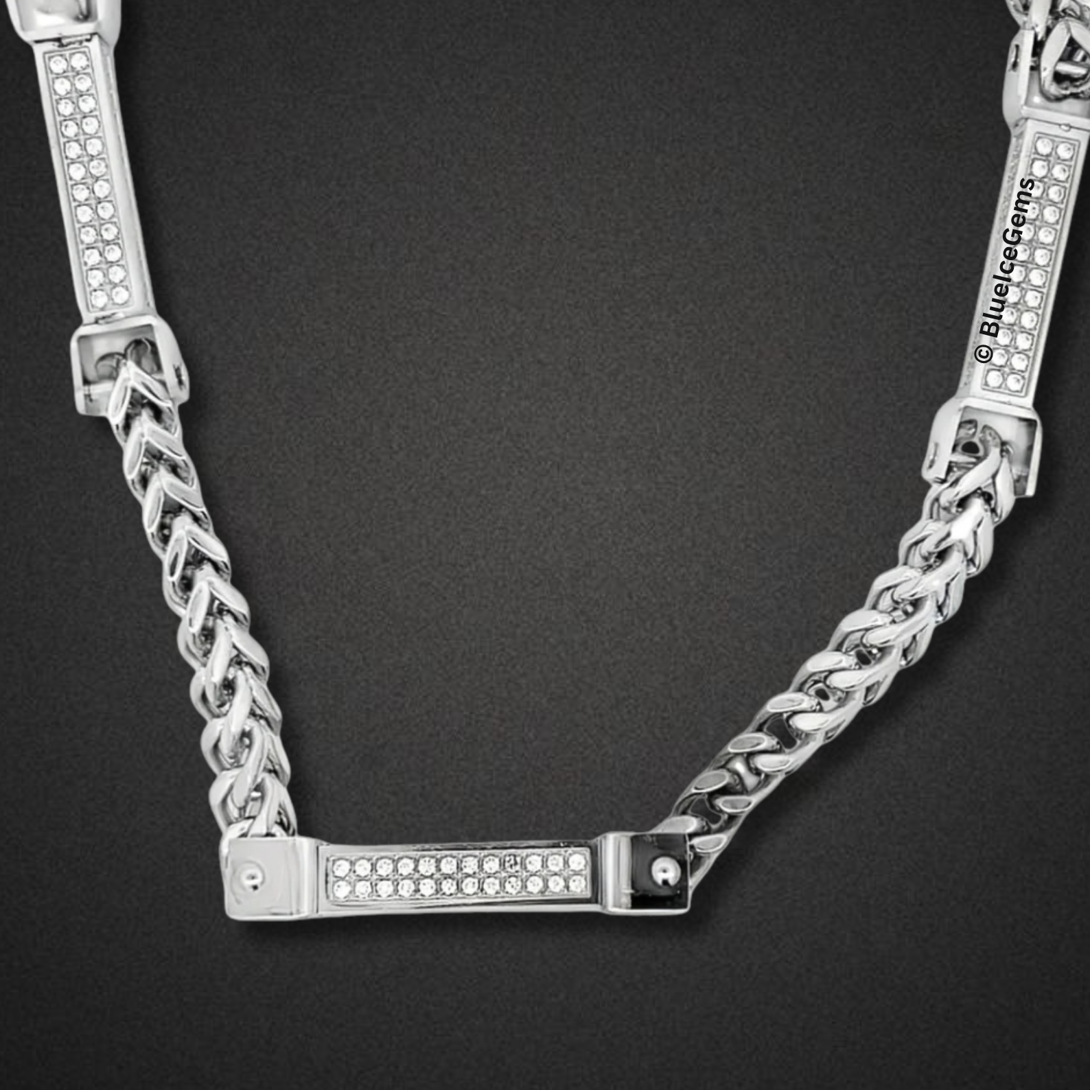 The "Icy Fusion" Diamond & Gold Chain