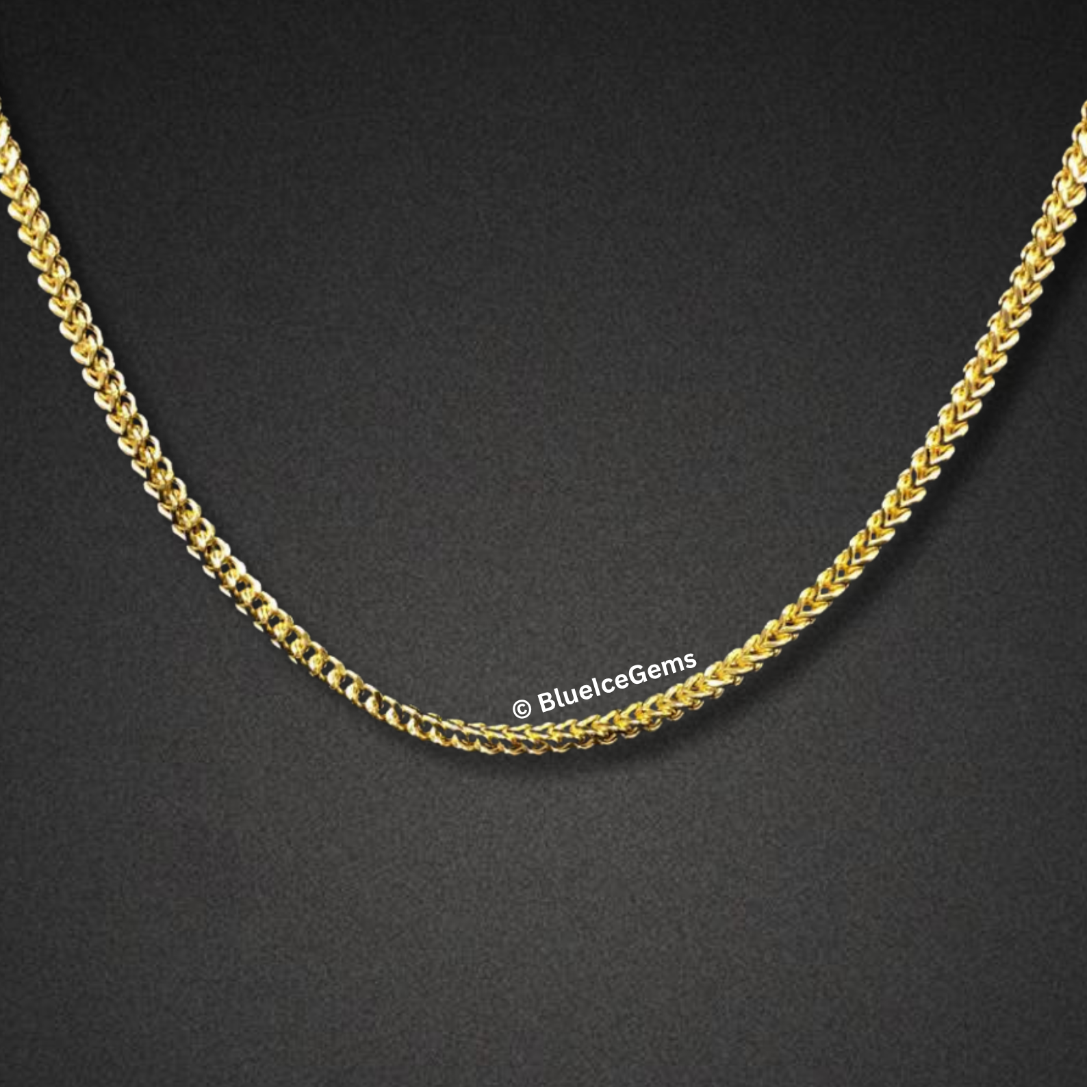 The "Versatile Luxe" Cuban Link Chain