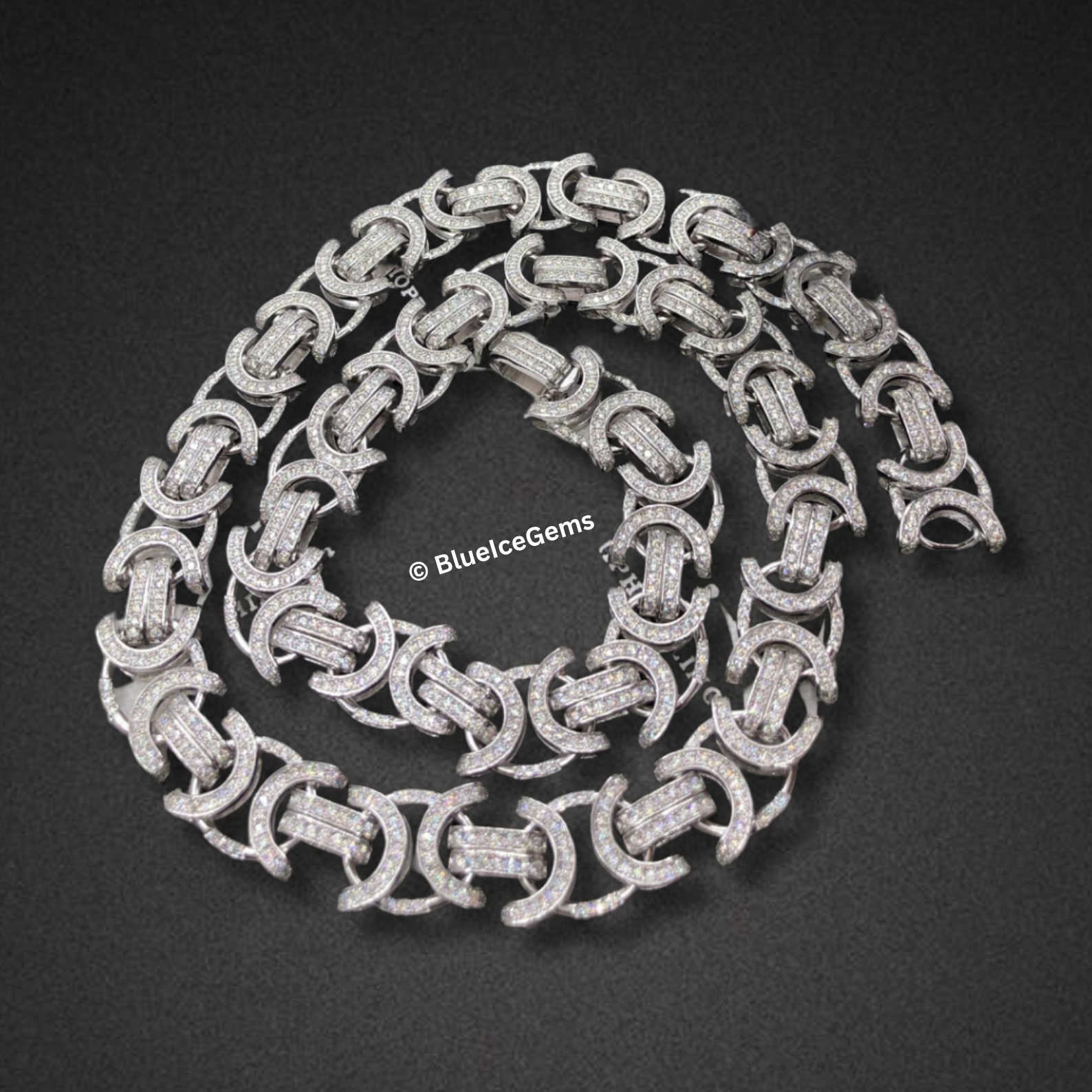 The "Byzantine King" Diamond Chain