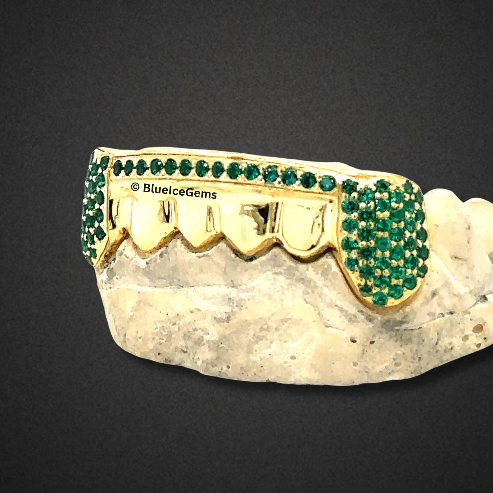 Emerald Splash Diamond Bar Gold Grillz