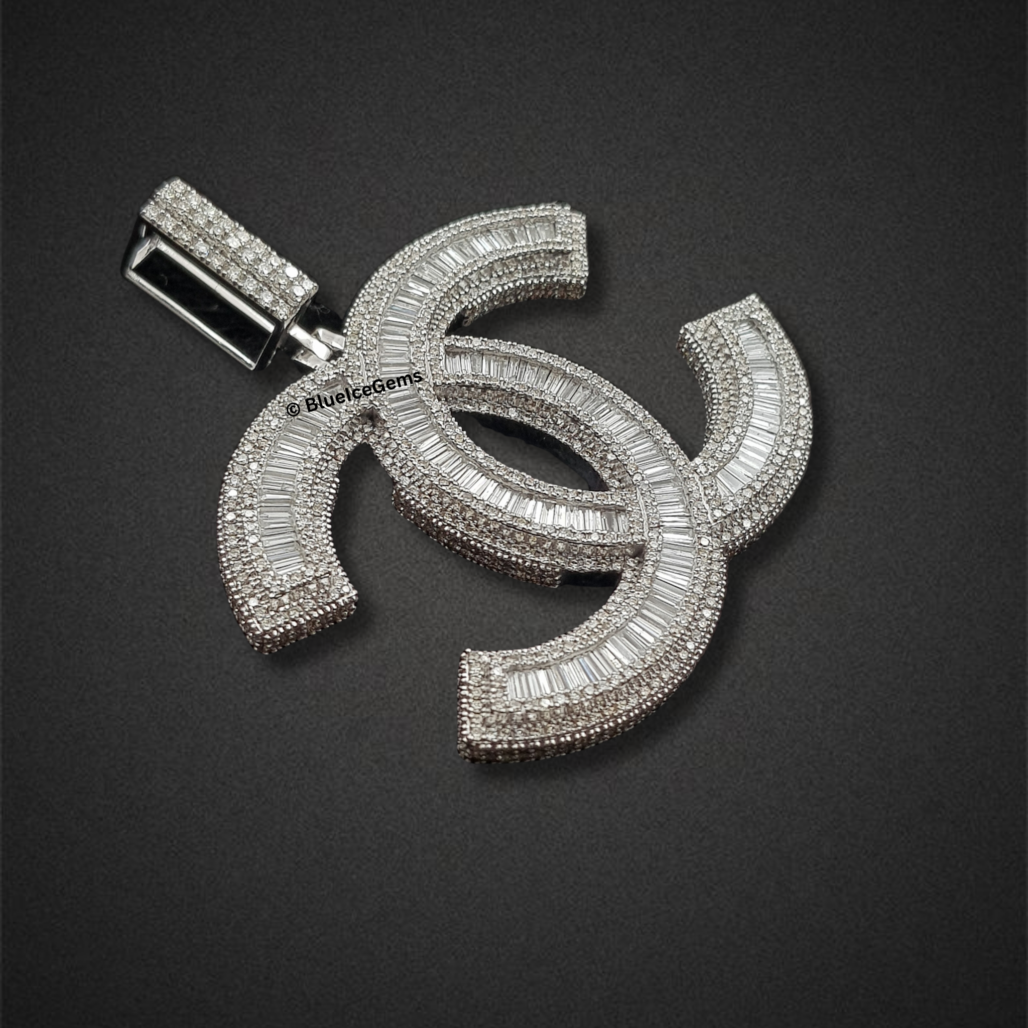 The "Interlocking Brilliance" Diamond Cuban Chain with Pendant