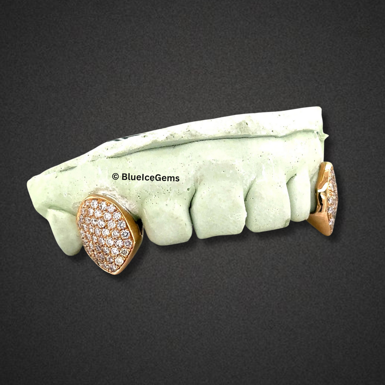 Edge Spark Pavé Fangs Grillz
