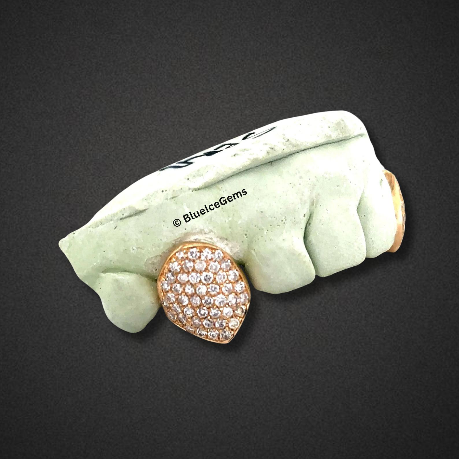 Edge Spark Pavé Fangs Grillz