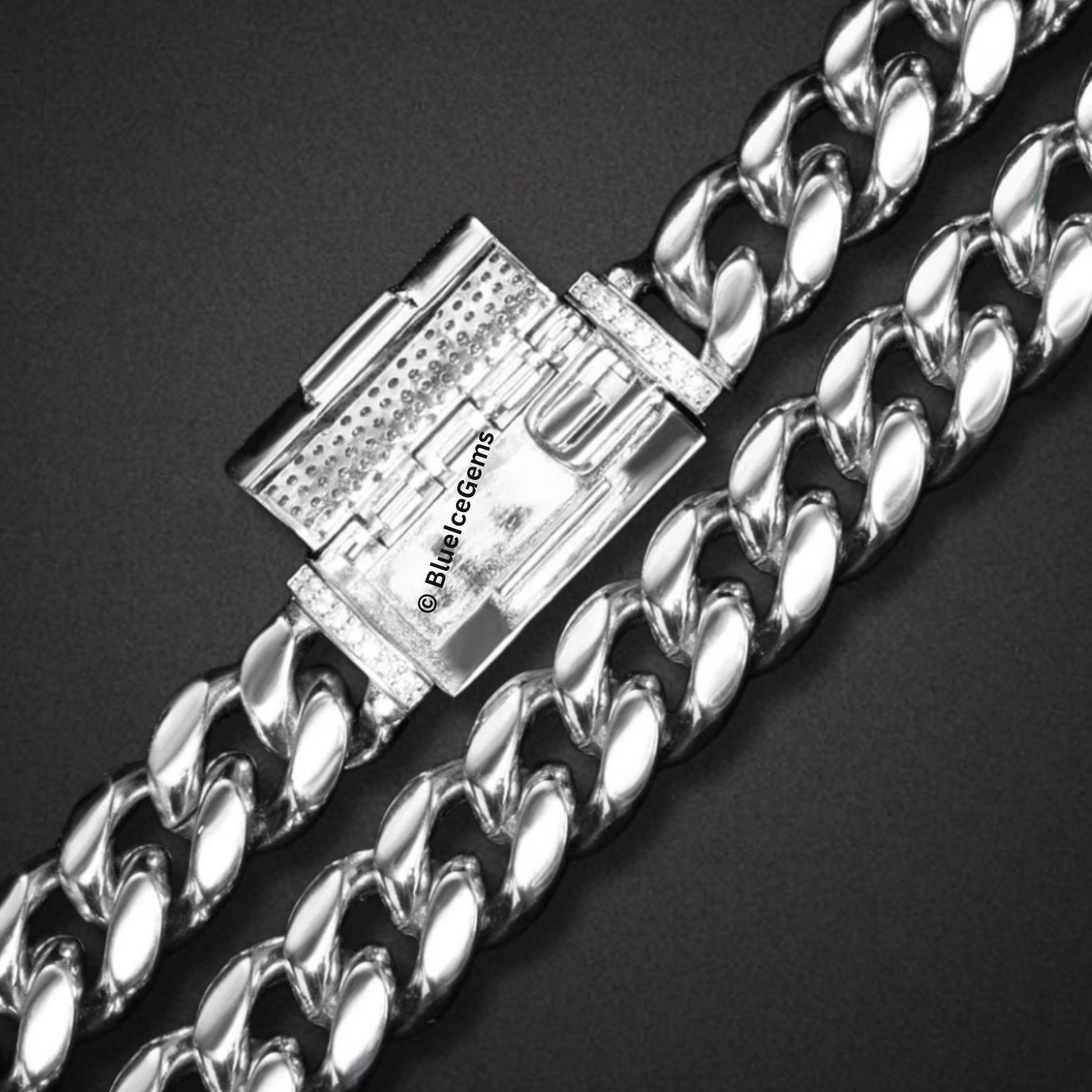 The "Iced Out Cuban" Heavyweight King Chain