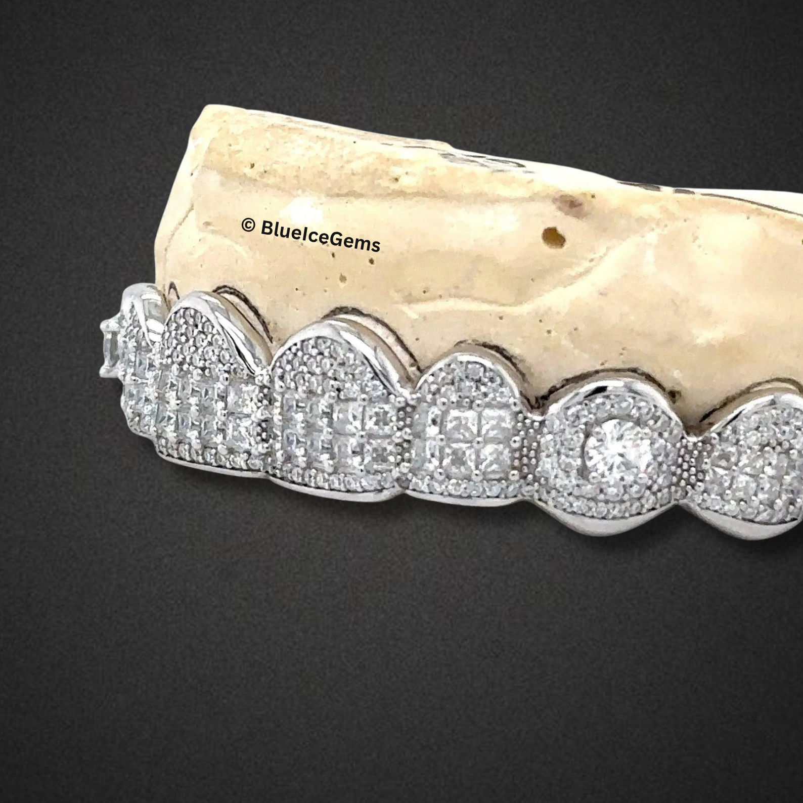 Frost Crown Pavé Grillz