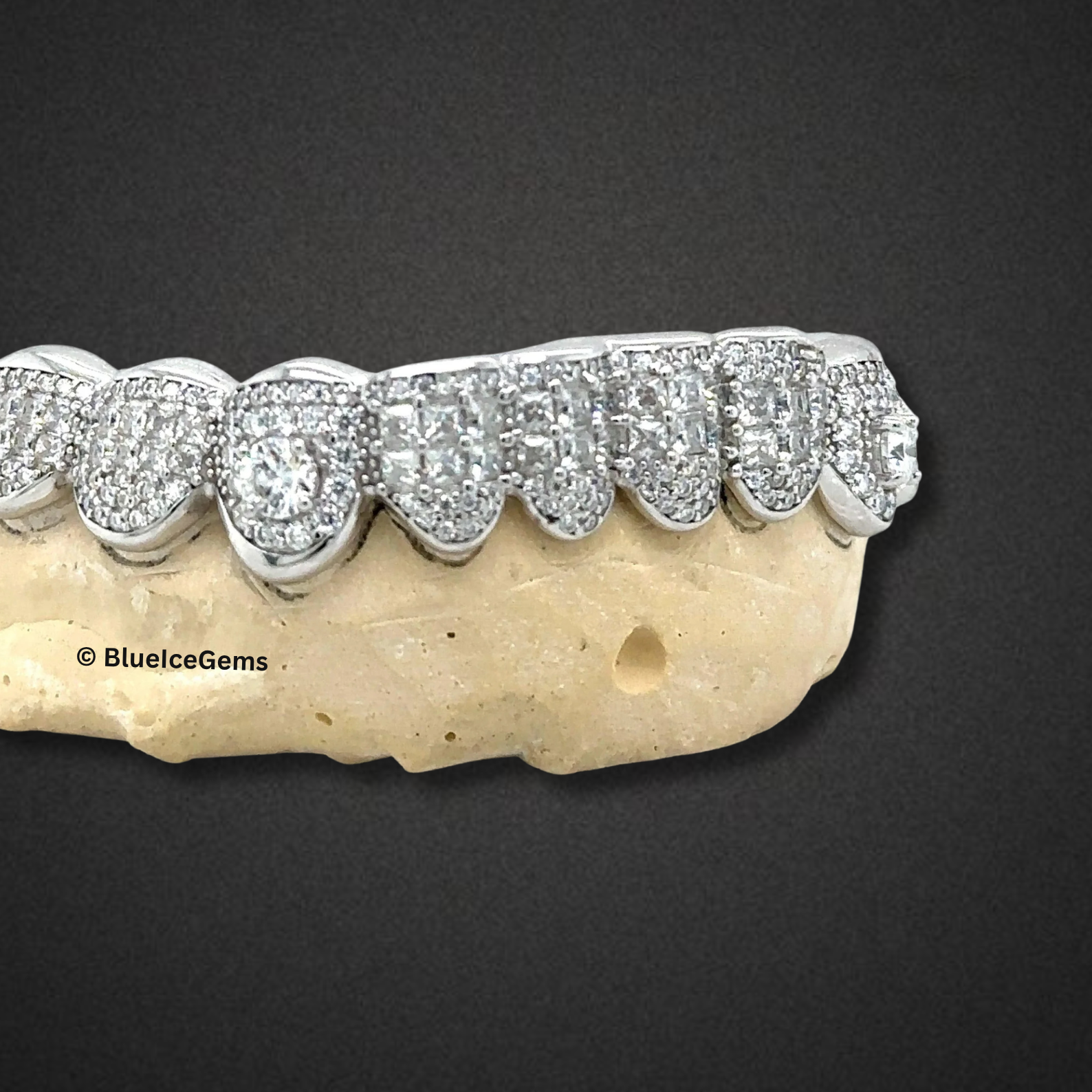 Halo Fringe Pavé Grillz
