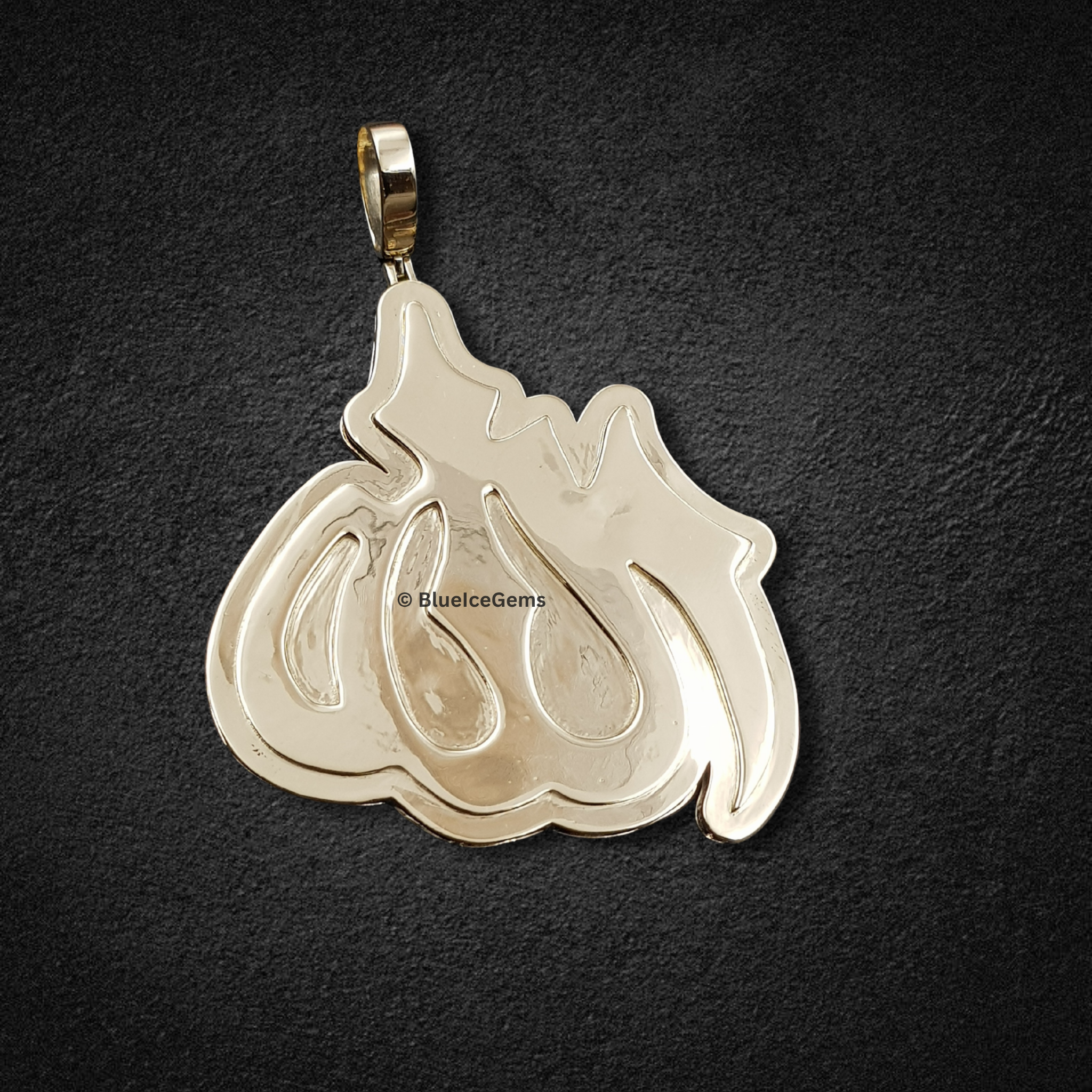 The "Divine Calligraphy" Gold Pendant
