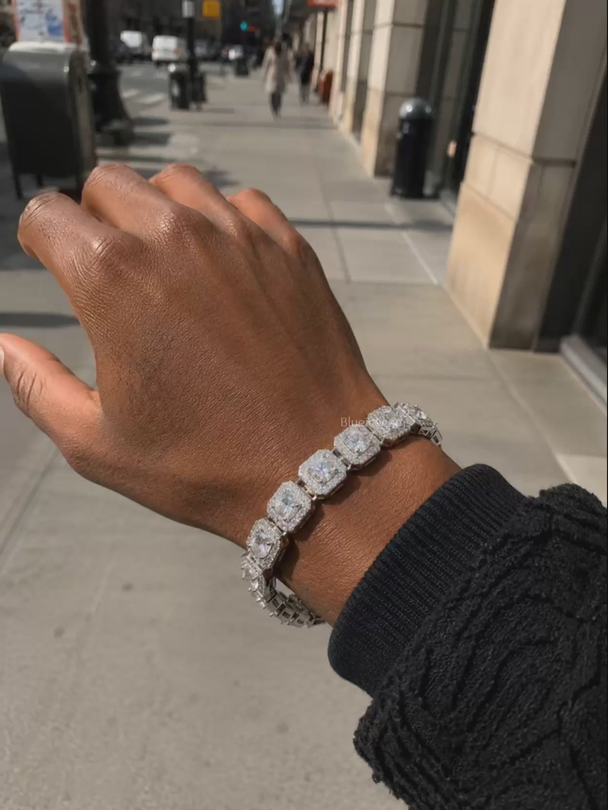 Round Halo Tennis Bracelet – The Royal Bloom